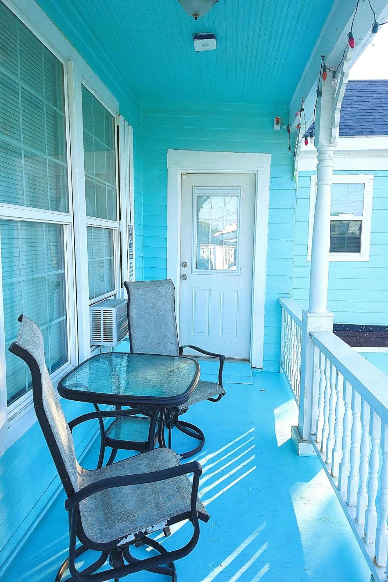 Casaazul-2605A-Couples Retreat By Beach & Pleasure Pier 1 Block Away- 2Bed 2Bath- 7 Minutes To Cruise Terminal Galveston Zewnętrze zdjęcie